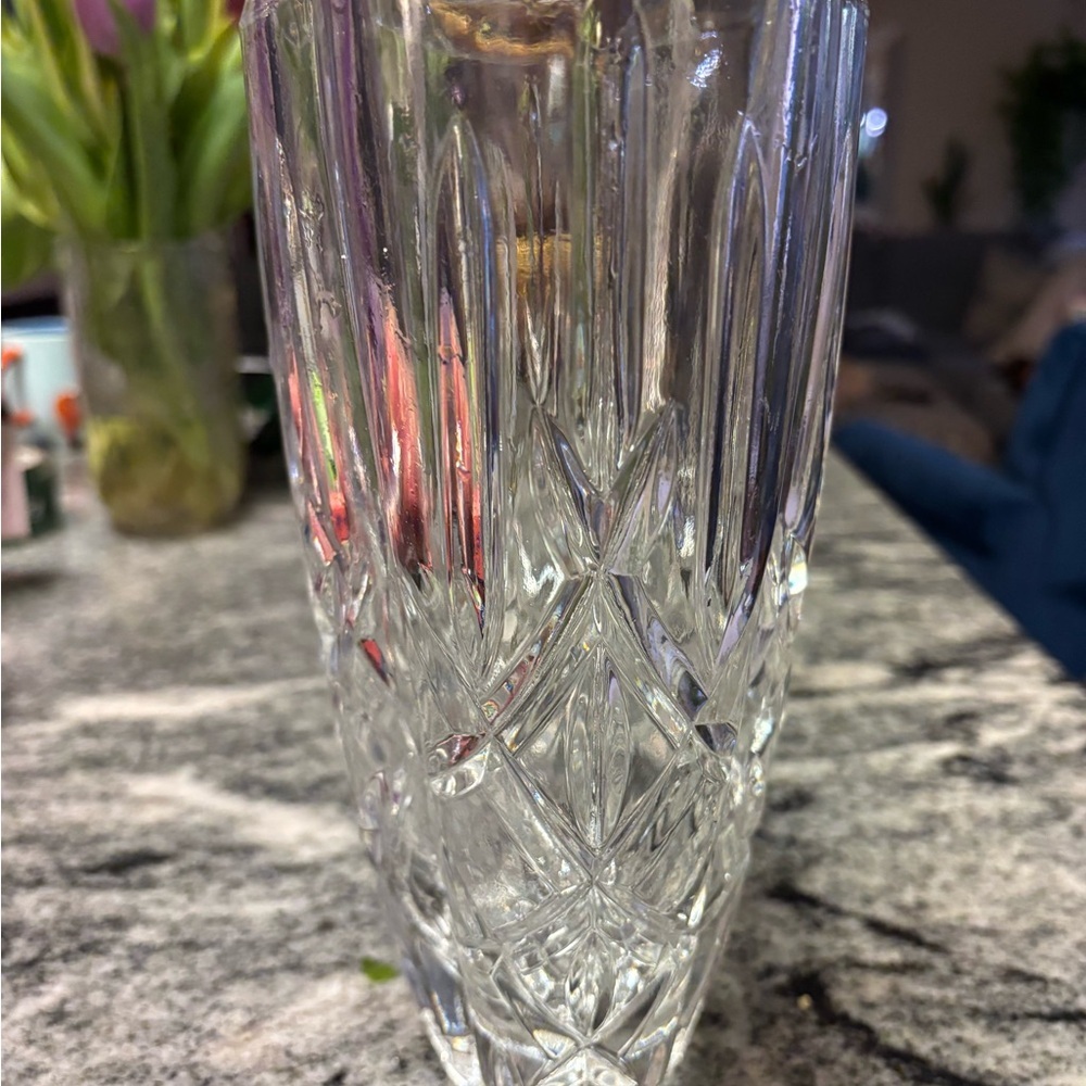 Royal Gallery Elegant Crystal Vase - Picture 15 of 16